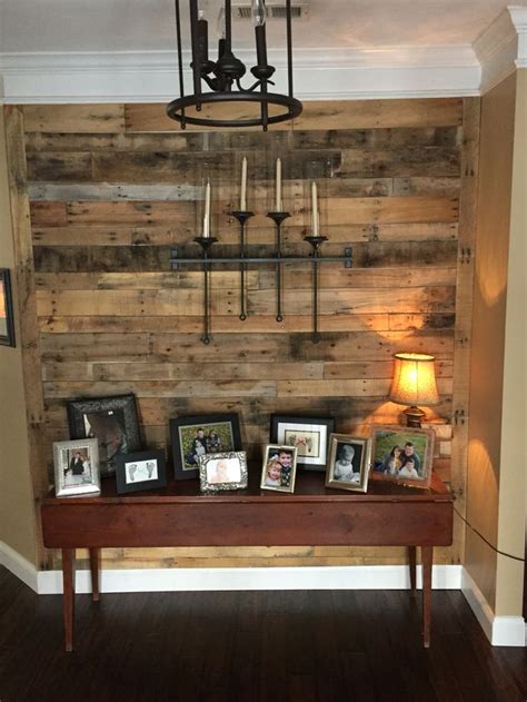 Pallet Wall Entryway