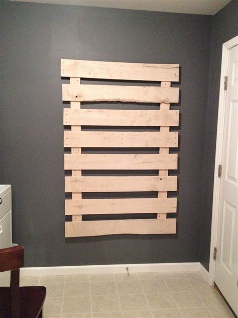Pallet Wall Hanger