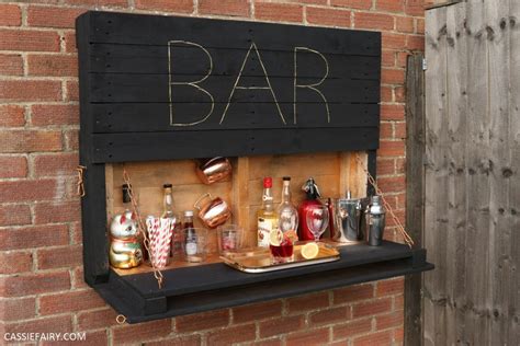 Pallet Wall Mounted Bar