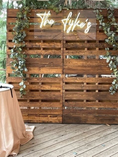 Pallet Wall Wedding