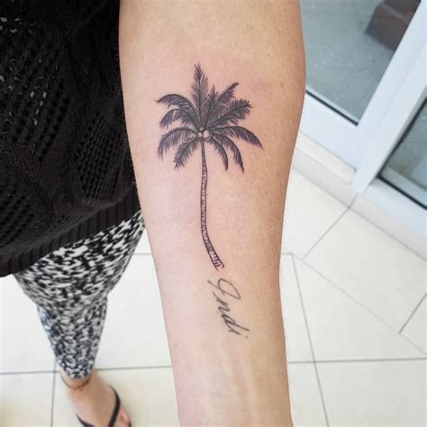 120+ Best Palm Tree Tattoo Designs and Meaning [Ideas of