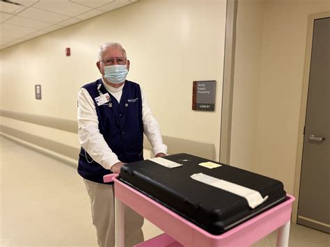 Palos Hospital Volunteer