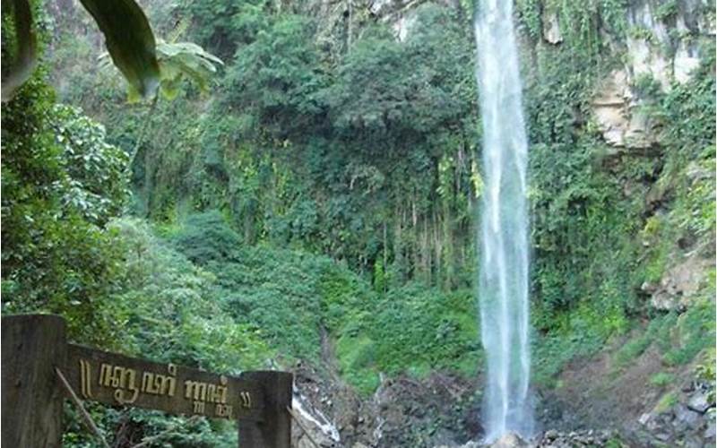 Pantai Grojogan Sewu