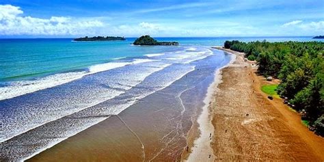 Pantai Air Manis Padang