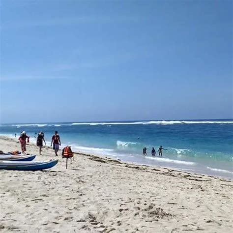 Pantai Lontar Indonesia