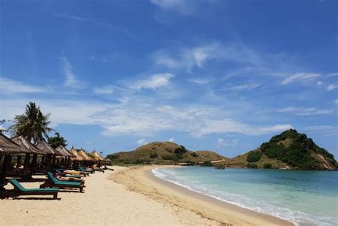 Pantai Seger Lombok