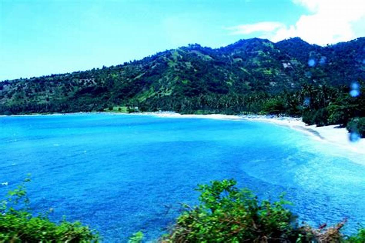 Pantai Senggigi Lombok Nusa Tenggara Barat Indonesia