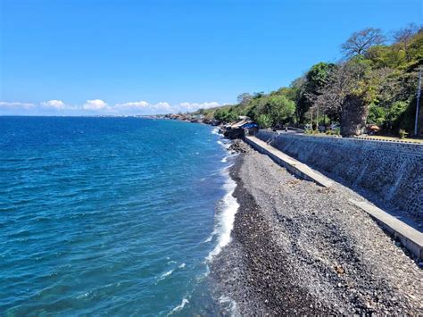 Pantai Watu Dodol