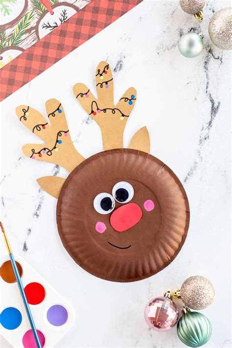Paper plate reindeer craft