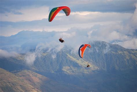 Paragliding Operator in Banos