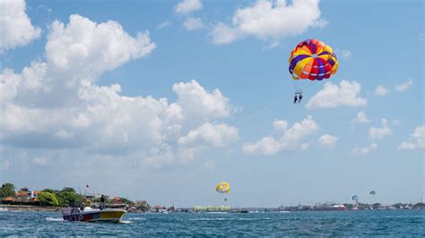 Parasailing Tanjung Benoa