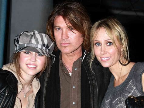 Meet the Famous Parents of Miley Cyrus: A Peek into Their Lives