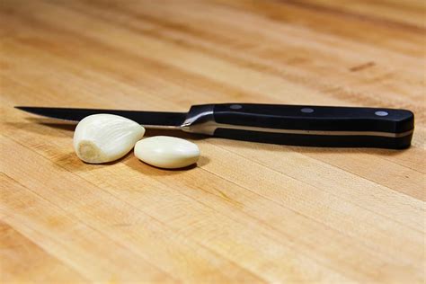 Paring Knife Garlic