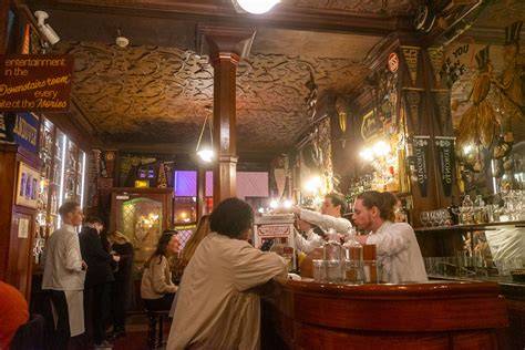Paris Bar