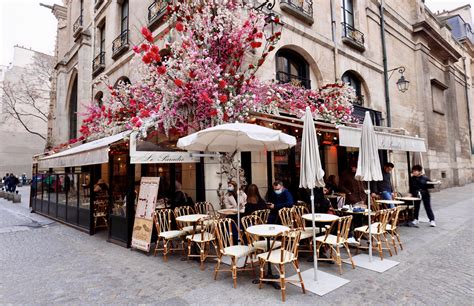 Paris Narrative