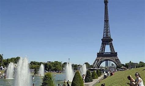 Paris sebagai Kota Edukasi dan Budaya
