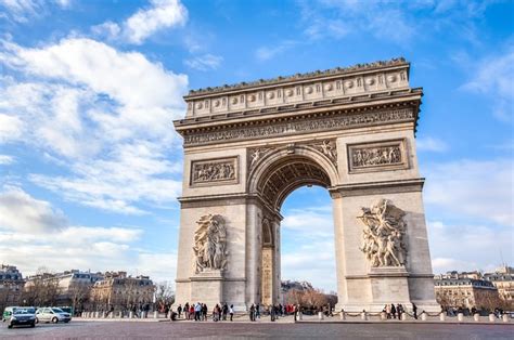 Paris sightseeing tour