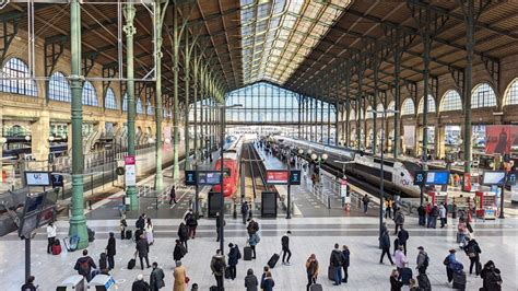 Paris Train Station to Hotel Transfer: A Candid Review