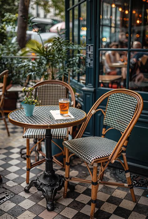 Parisian Cafe