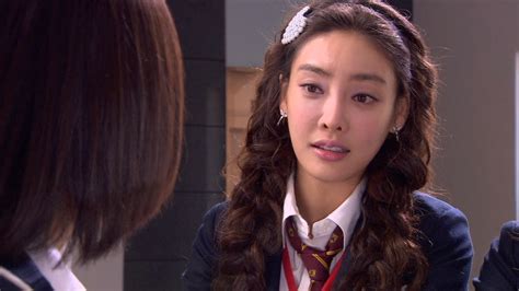 Biografi Park Sun Ja: Pasangannya, Karir Dan Prestasi Terbaik.