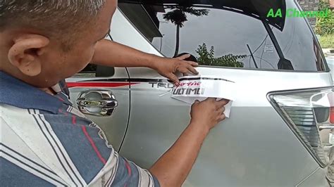 Pasang Stiker Mobil