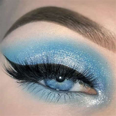 Pastel Blue Eyeshadow Looks