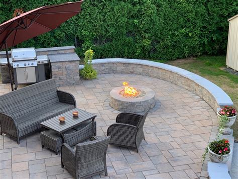 4 Reasons to Replace Your Wooden Deck with a Paver Patio