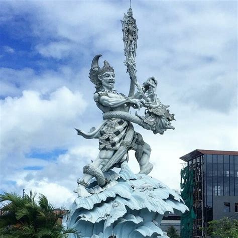 Patung Dewa Bali