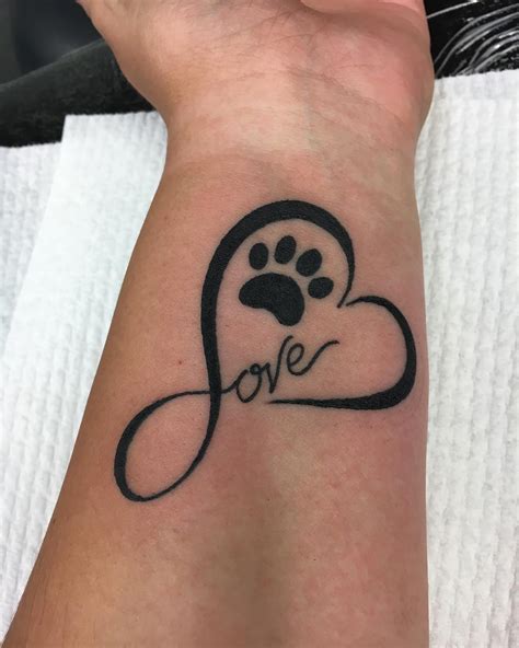 70+ Best Paw Print Tattoo Ideas for Dog Lovers Page 11