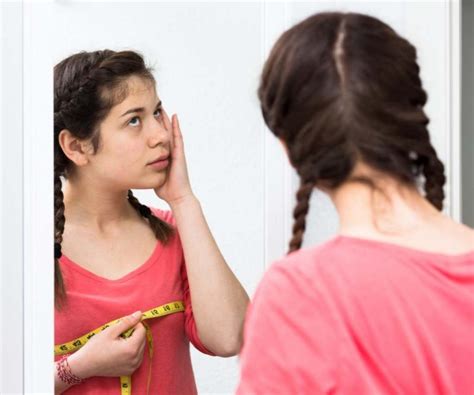 Payudara Besar Sebelah