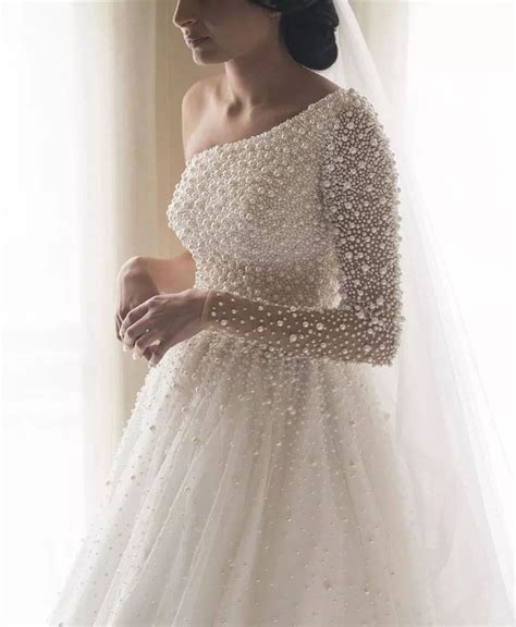 Timelessly Elegant: Discover the Beauty of Pearl Wedding Dresses