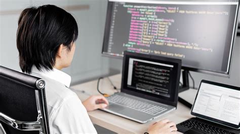 Pekerjaan Coding Populer: Karier & Gaji Terbaik