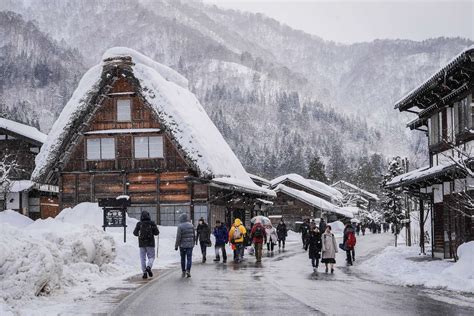 Pemandangan Musim Dingin di Jepang