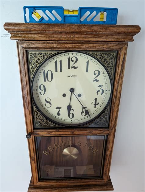 The Heartbreaking Moment When Time Stands Still: The Misfortune of a Stopped Pendulum Clock