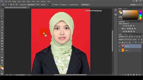 Penggunaan Aplikasi untuk Mengubah Warna Background Foto secara Profesional