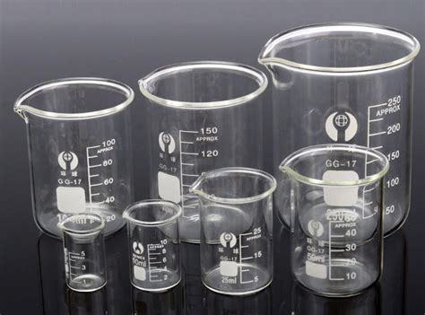 Penggunaan Gelas Ukur 5 Liter dalam Eksperimen Fisika dan Kimia
