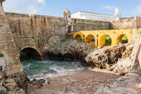 Peniche Local Experience