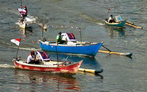 Perahu tradisional Pantai Losari