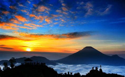 Peraturan di Puncak Sikunir