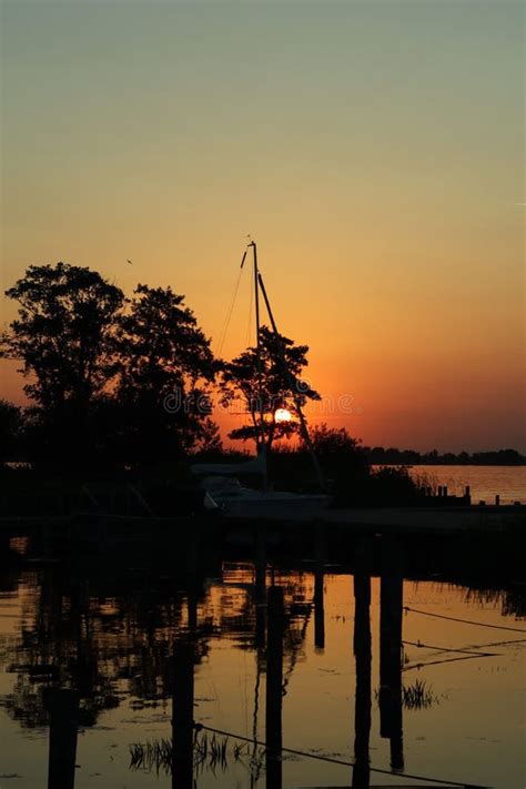 Perfect Sunset Shot Boat