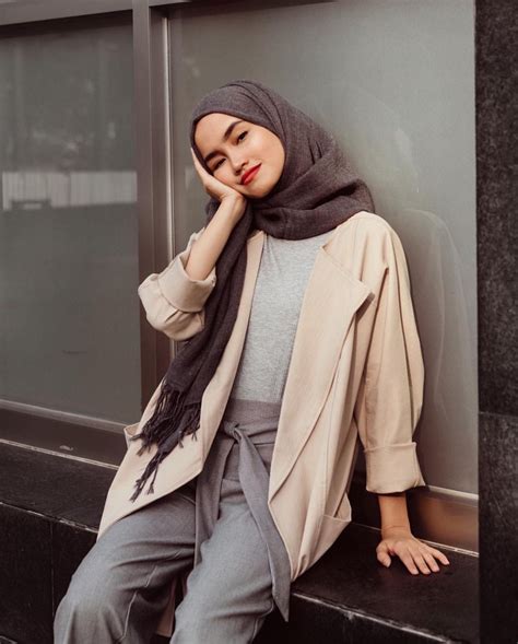 Perhatikan Kesesuaian Gaya Hijab dengan Acara Kuliah