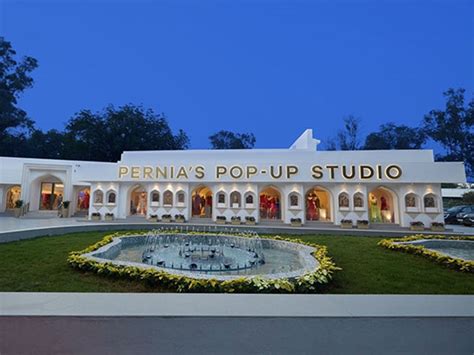 Experience the Ultimate Shopping Extravaganza at Pernia's Pop Up Shop - Exclusive Collection, Discounted Prices and More!