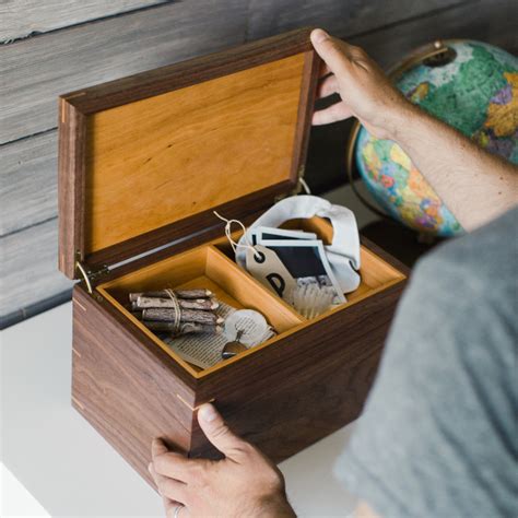 Personal Decor and Keepsakes