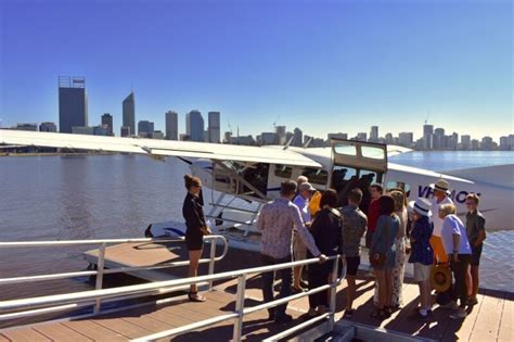 Perth Seaplane Tour: Is the Picnic & Champagne Worth it?