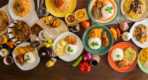Peruvian food table