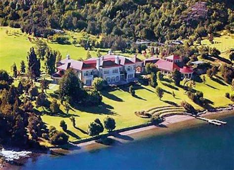 Photographing Lago Escondido