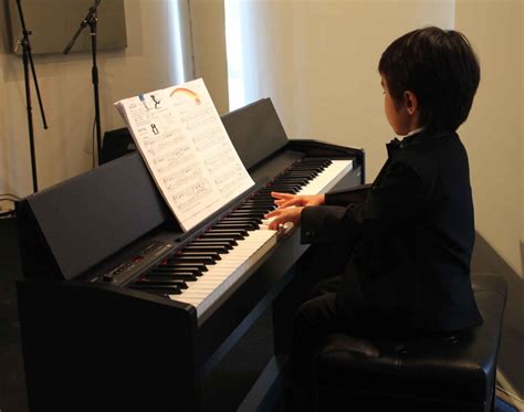 Pianist Lessons in Redondo Beach, California: Learn to Play Like a Pro