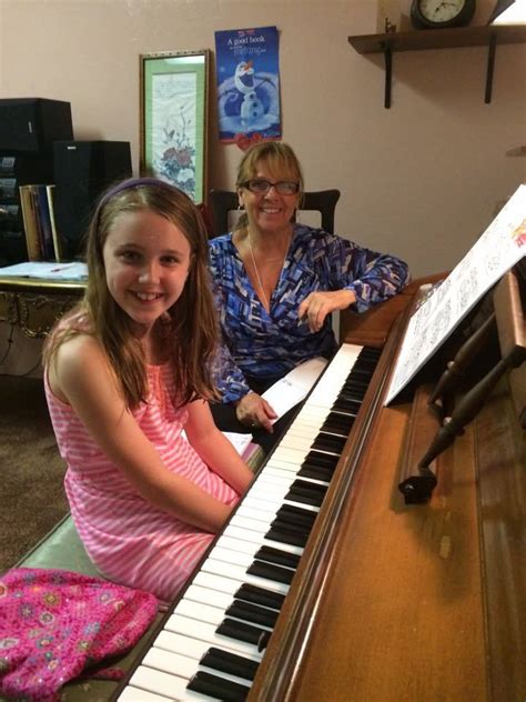 Piano Lessons in Naples, Florida: Finding the Right Pianist for You