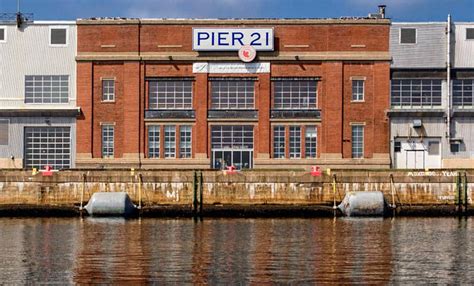 Pier 21 Exhibits