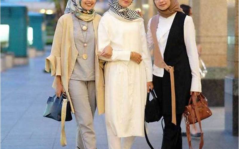 Pilih Pakaian Yang Sesuai Dengan Hijab